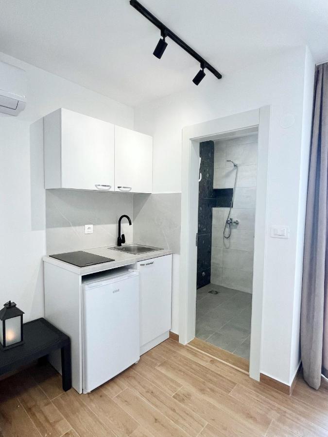 Lana Apartmani Bar Extérieur photo