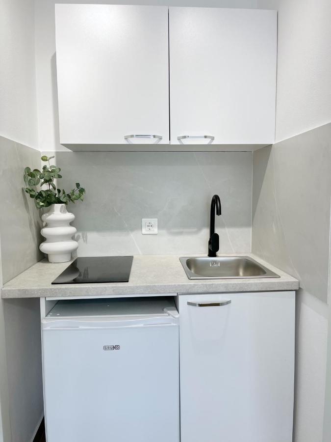 Lana Apartmani Bar Extérieur photo